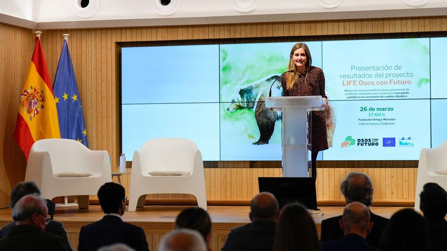 Sara Aagesen celebra los datos de conservación del oso pardo: de 70 a 400 en 30 años