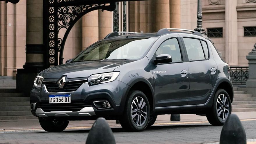 Los Renault Sandero y Stepway ahora vienen con caja automática nacional y detalles renovados