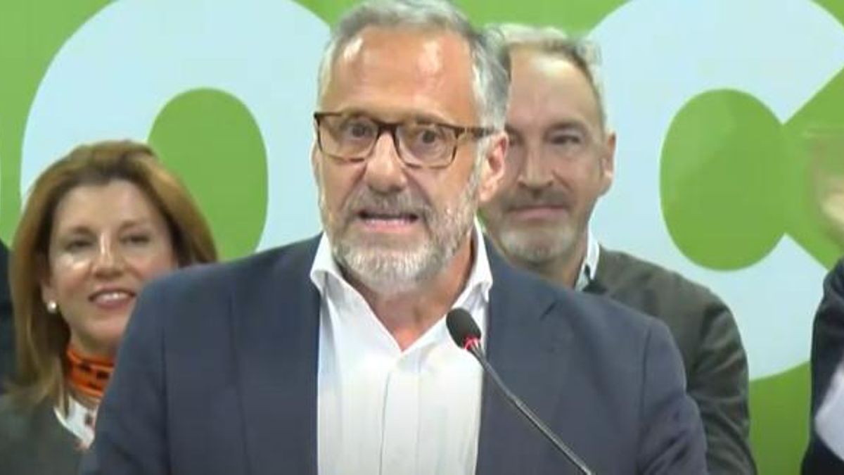 El 'efecto Abascal' no es suficiente en Castilla y León: Vox mejora en un escaño y no llega al 20%
