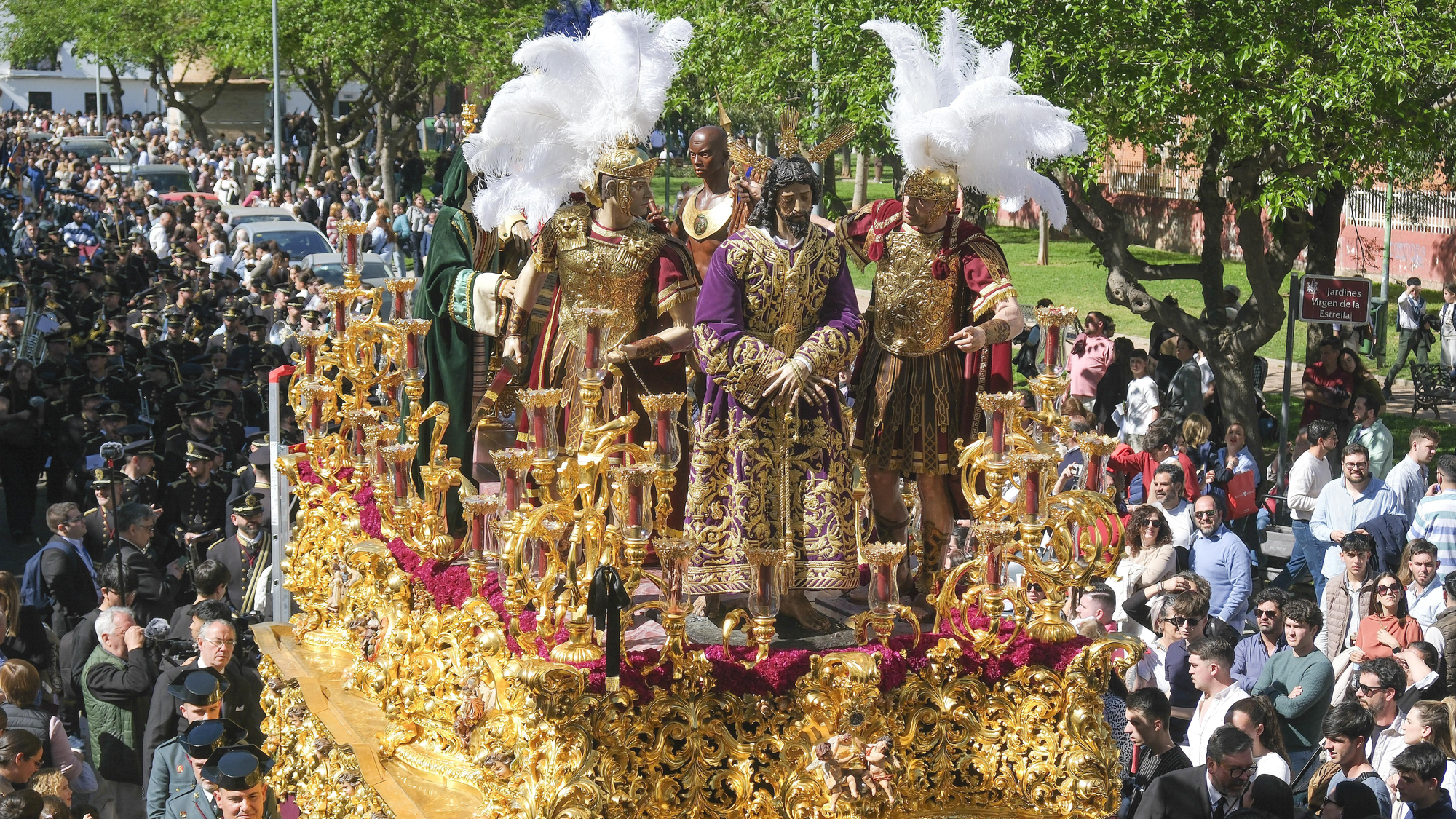 Las imágenes del Lunes Santo de la Hermandad de La Estrella