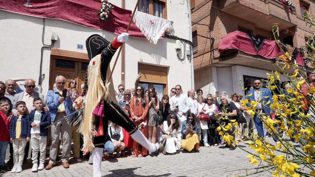 Procesión del Corpus Christi de la localidad leonesa de Laguna de Negrillos.