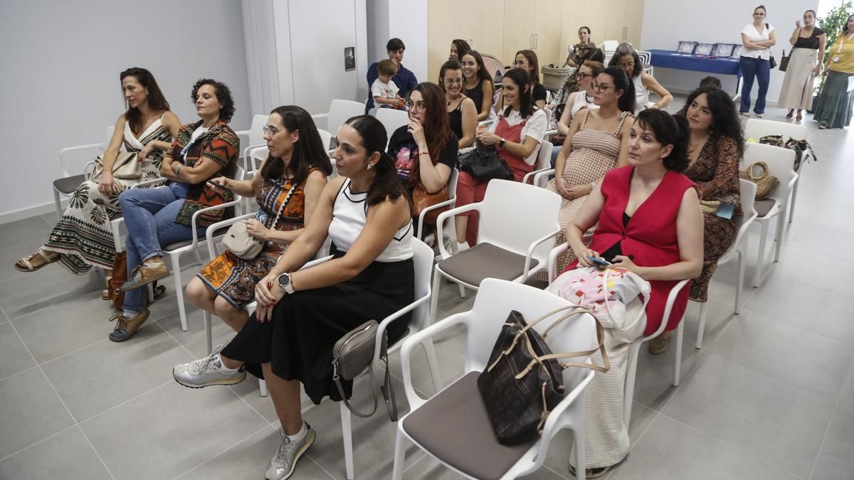 Jornada para embarazadas y madres en periodo de lactancia en el Colegio de Enfermería