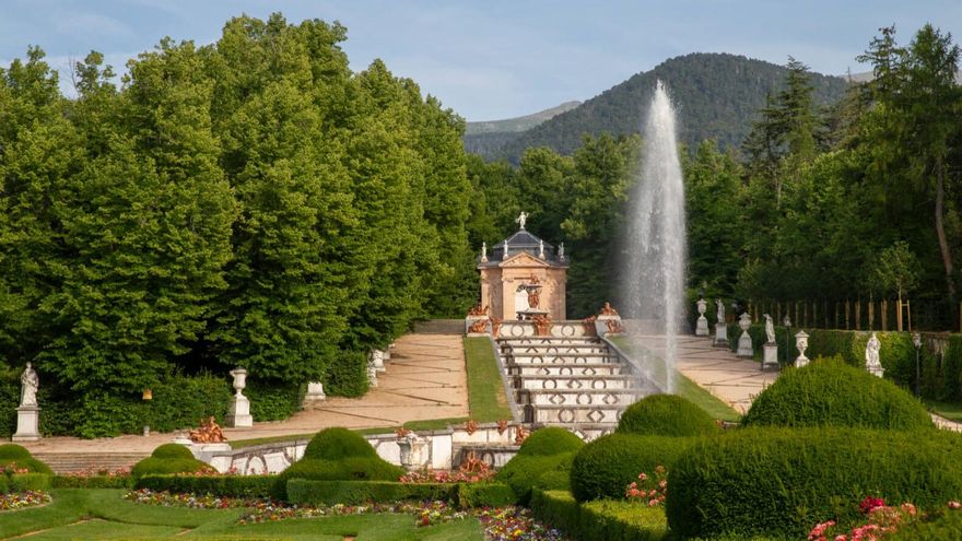 Tardes de verano en jardines históricos: paseos verdes para refrescarse en el pueblo o en la ciudad