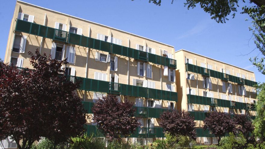 Colonia Caño Roto, en Madrid. Por Antonio Vázquez de Castro Sarmiento y José Luis Íñiguez de Onzoño (1957-1969).