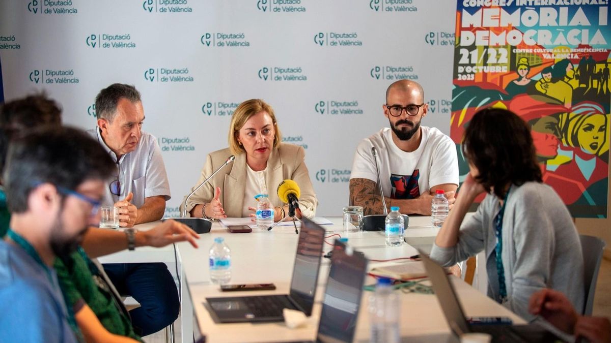 La vicepresidenta de la Diputación de Valencia, Natàlia Enguix (Ens Uneix), en rueda de prensa.