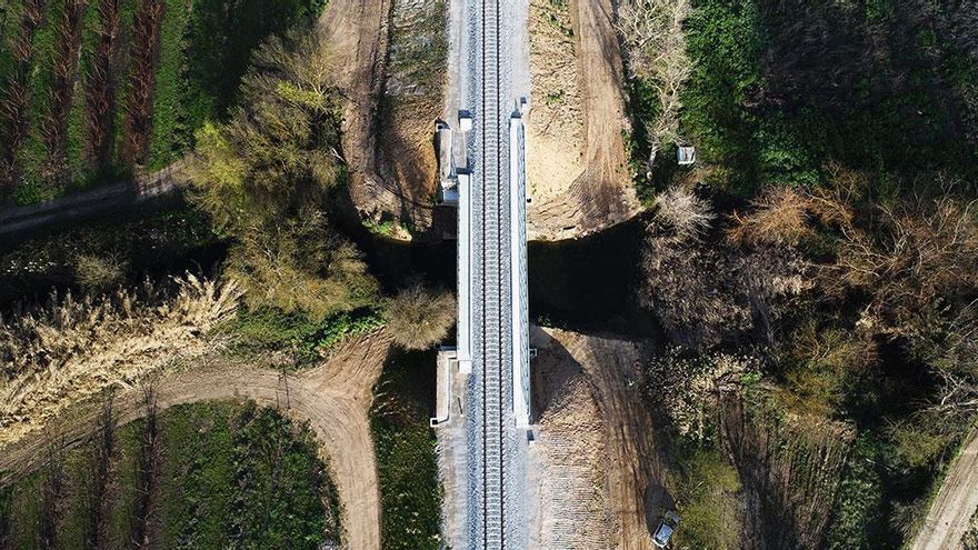 Los portugueses también llevan retraso en la nueva línea ferroviaria que enlaza con Badajoz