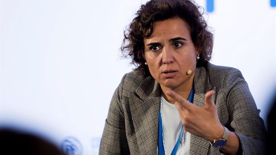 La ministra Dolors Montserrat