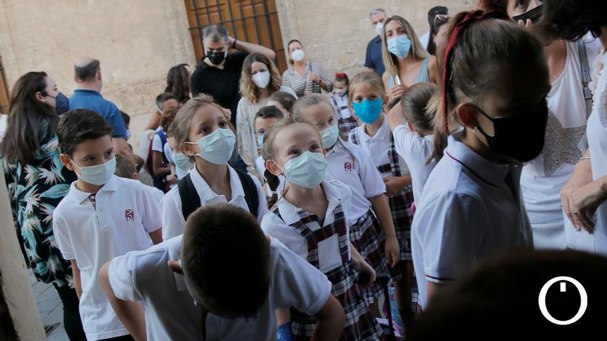 Alumnos del Colegio La Inmaculada en su vuelta al cole