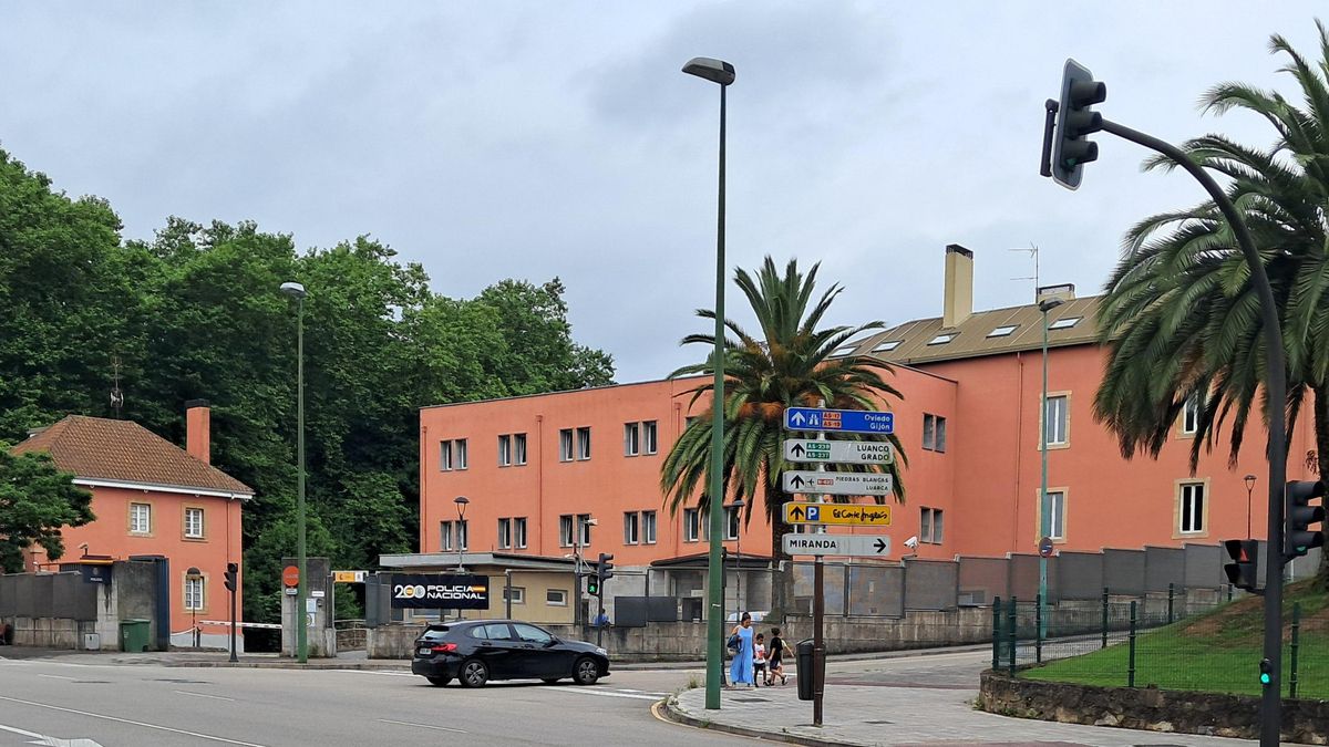 Detenidos dos hermanos por intentar matar a un hombre por celos en Avilés