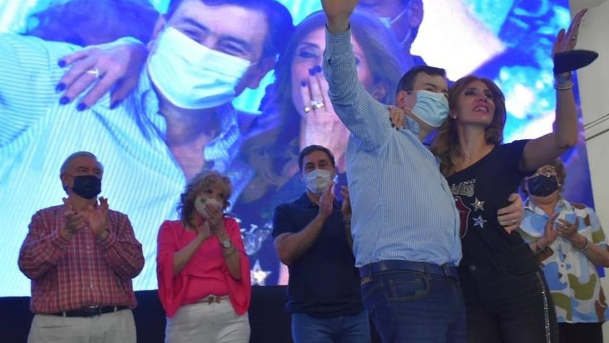 Zamora ganó otra vez la gobernación: ¿Cómo gobierna el poderoso Frente Cívico en Santiago?