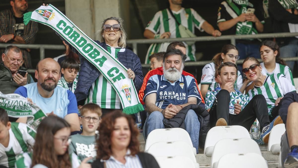 Grada Blanquiverde del Córdoba CF - Real Sociedad B
