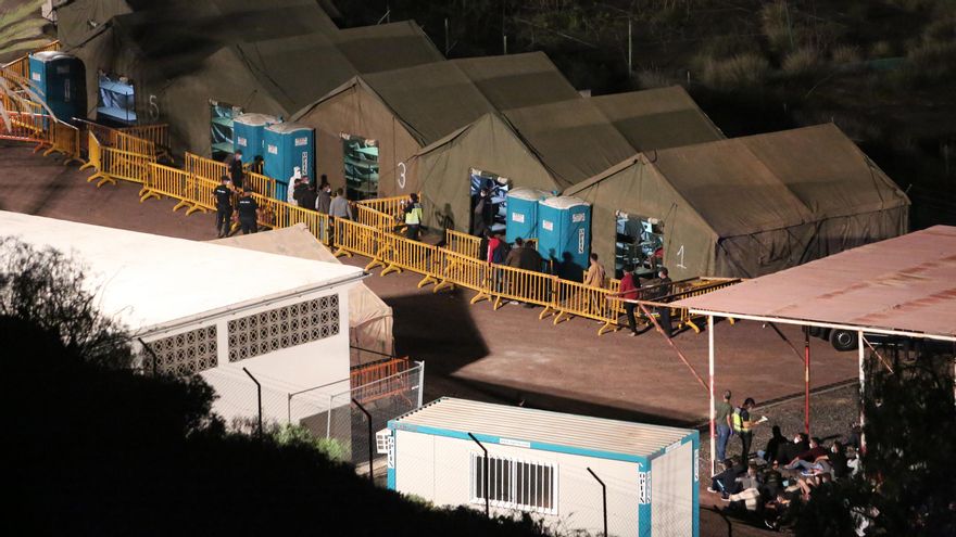 El pasado 12 de noviembre el Ejército de Tierra instaló el campamento de Barranco Seco y Defensa lo cedió a Interior.