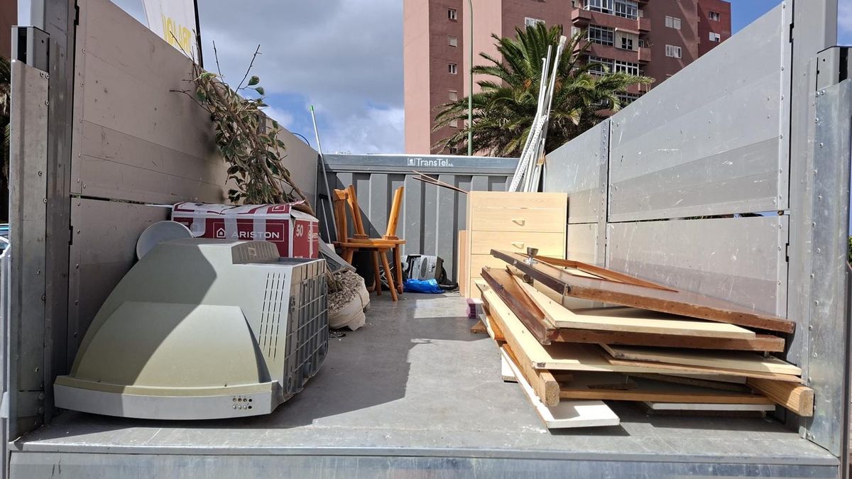 Las Palmas de Gran Canaria recoge 22.000 kilos de residuos en marzo con su nuevo sistema de acopio transitorio