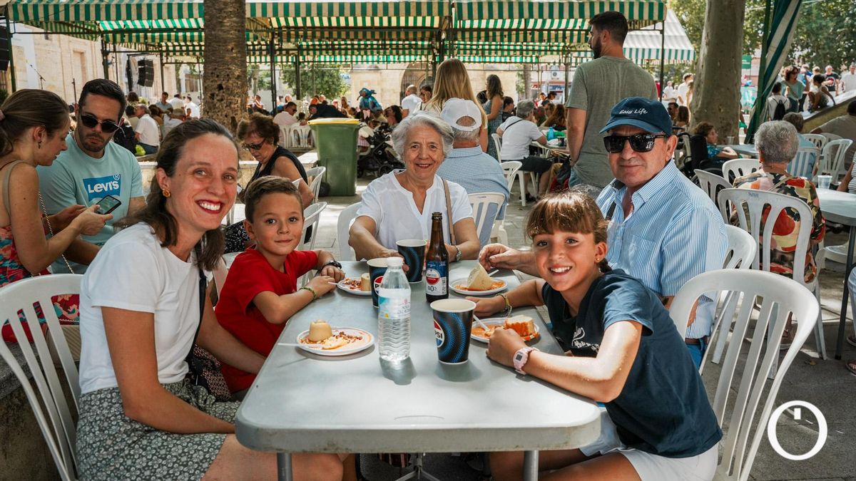 Las imágenes de la 'salmorejá' en la Velá de la Fuensanta 2025