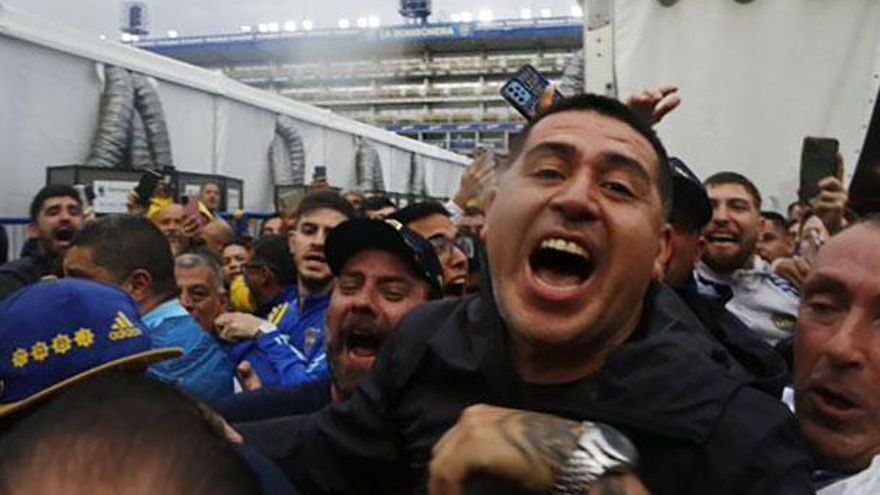 Con amplio margen, Juan Román Riquelme fue elegido como el nuevo presidente de Boca