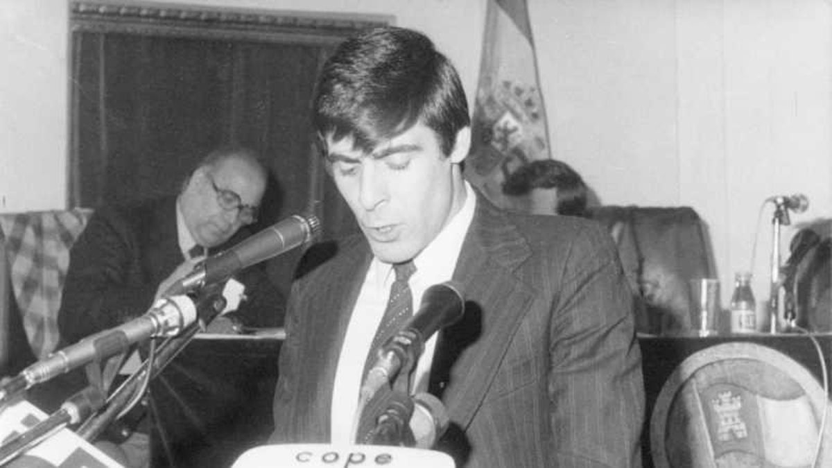 El PSOE de Toledo crea unos nuevos premios al compromiso social en memoria de Jesús Fuentes Lázaro