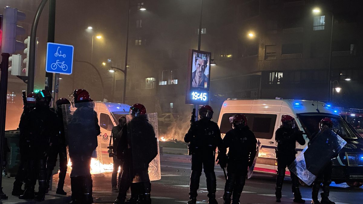 Imagen de los disturbios en Bilbao tras la visita frustrada de Vito Quiles.