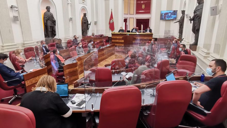 Pleno de las Juntas Generales de Álava, en Vitoria