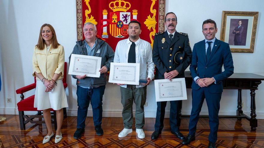 Medallas al Mérito de Protección Civil.