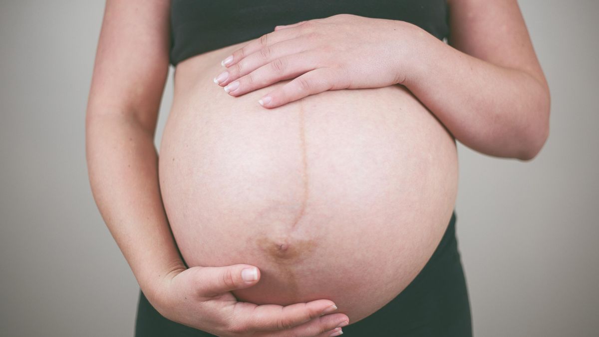 Algunas mujeres atraviesan la gestación sabiendo que no ejercerán la maternidad. El acompañamiento respetuoso es clave para garantizar sus derechos.