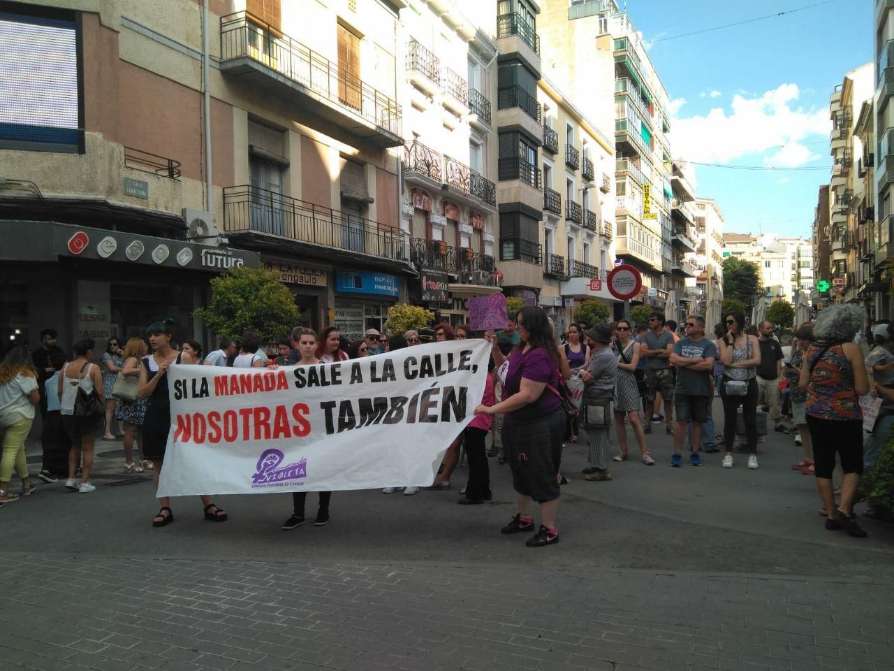 Concentración contra la puesta en libertad de 'la manada' en Cuenca