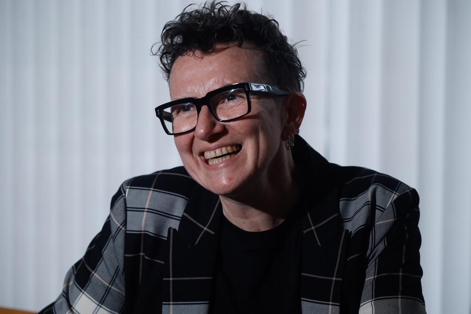 La escritora Brigitte Vasallo durante la entrevista en la sede de la editorial Anagrama en Barcelona.