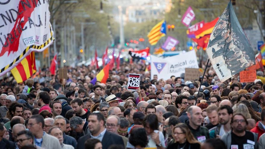 Unas 3.500 personas se manifiestan en Barcelona contra Vox y la discriminación racial