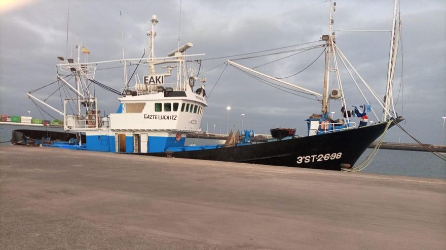 El atunero Gaztelugaitz