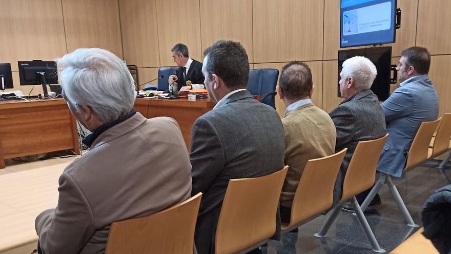 Dos defensas del 'caso Taula' acusan a la UCO de incautar "sin cobertura" del juez el móvil a un acusado y el fiscal lo niega