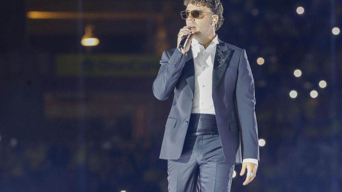 El cantante Quevedo retoma la gira española de presentación de su disco 'Buenas noches' con un concierto este sábado en su ciudad, Las Palmas de Gran Canaria. EFE/ Elvira Urquijo A.