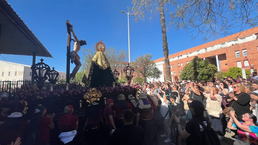 Paso de la Hermandad de la Piedad.