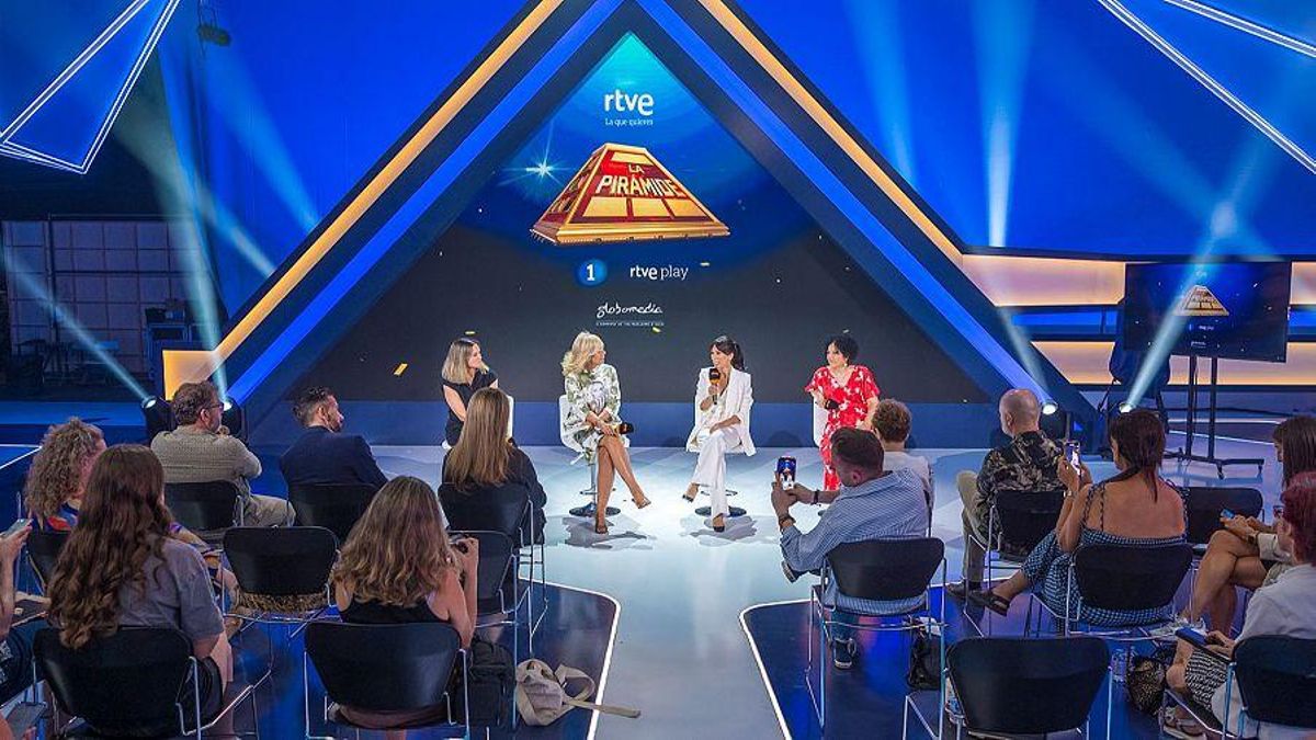 Presentación de 'La Pirámide'