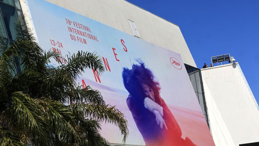 Cannes llama a sumarse al abrazo más famoso del cine