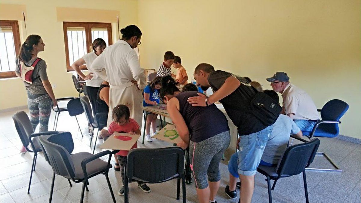 Una de las actividades para niños de la Feria del Libro de Cabrera.