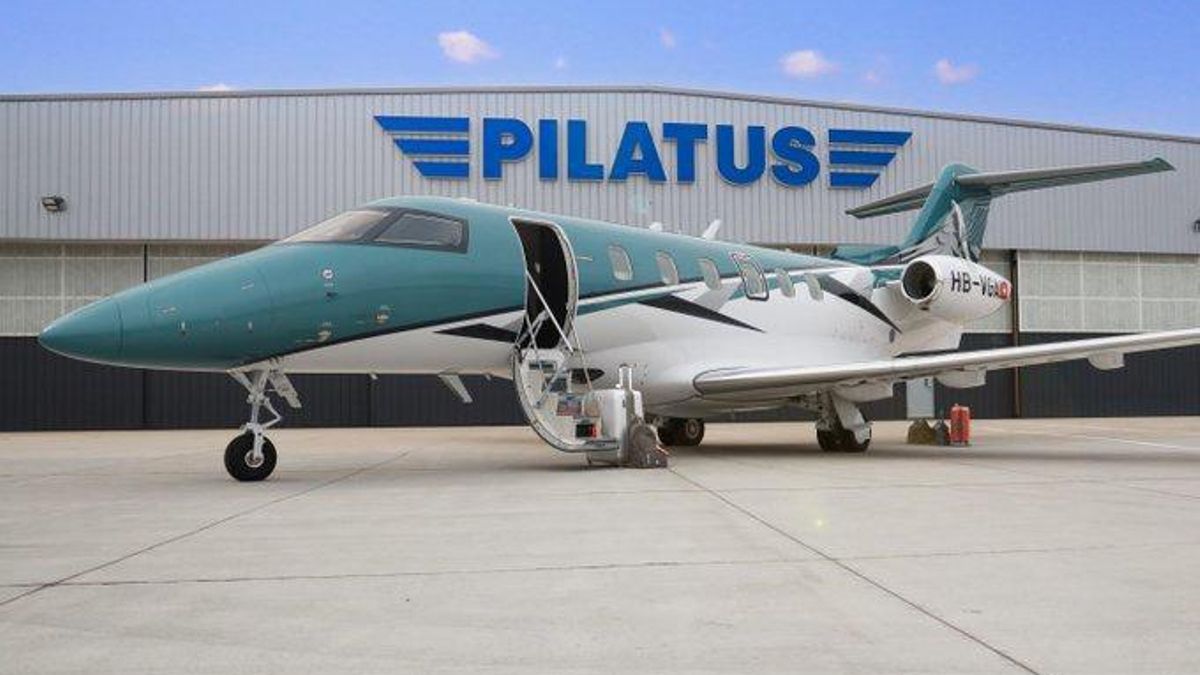 La aeronáutica Pilatus compra suelo en Carmona para instalar su fábrica de componentes para jets privados