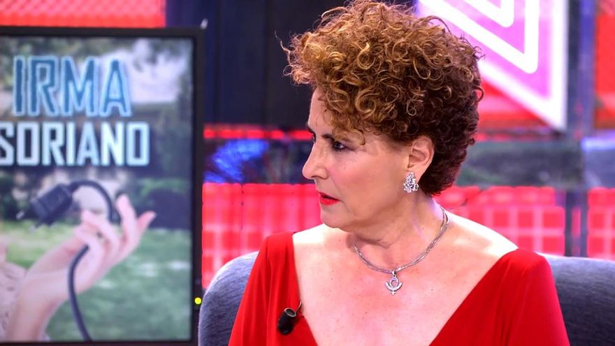 Irma Soriano contó en el 'Deluxe' que estuvo a punto de electrocutarse en la piscina