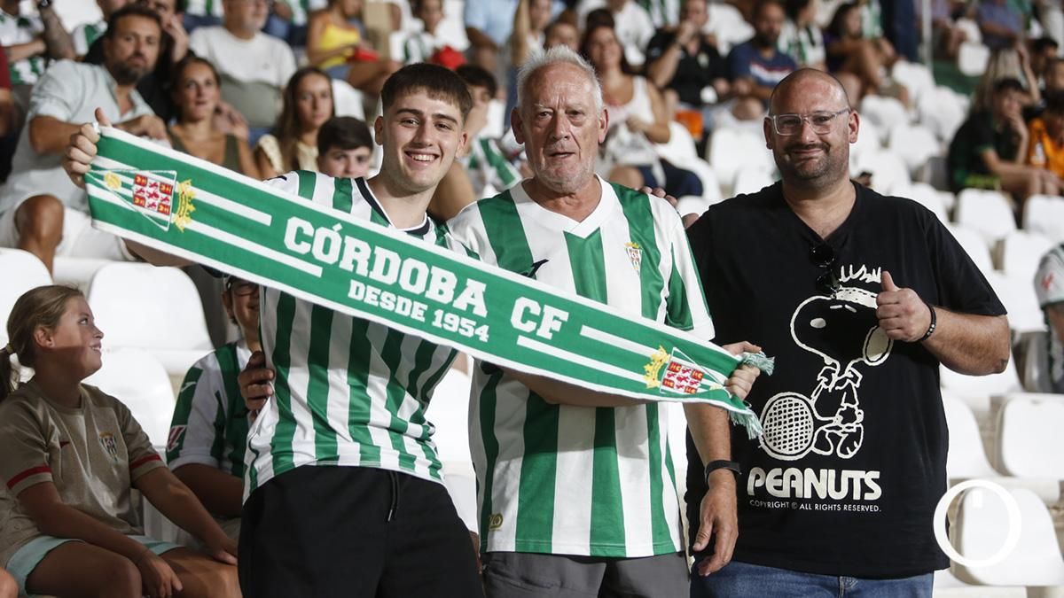 Grada Blanquiverde del Córdoba CF - CD Castellón
