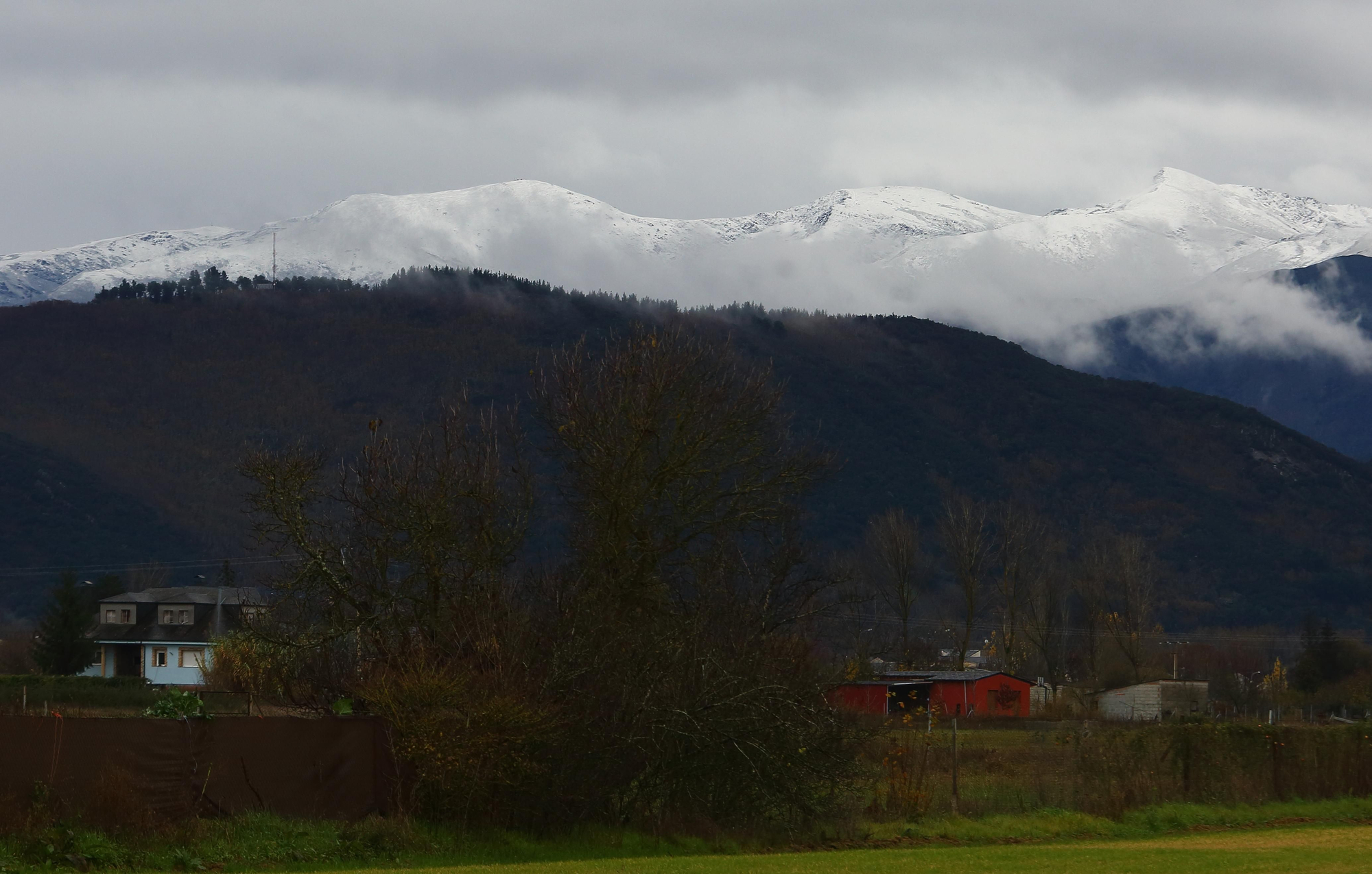 Nieve en las montañas del Bierzo, ya desde el último día de noviembre.