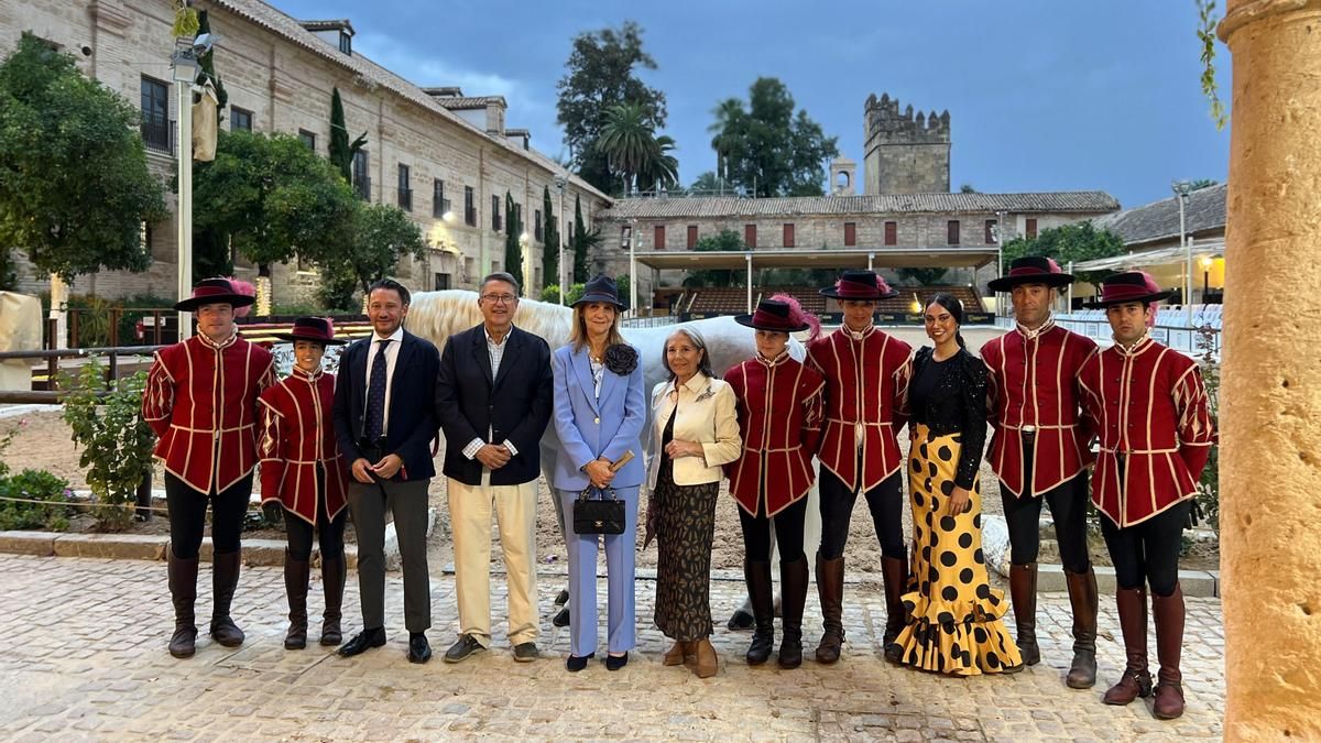 Visita de la Infanta Elena a Caballerizas