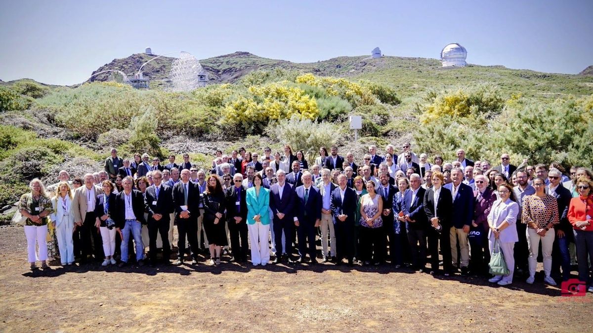 Asistentes al acto en el Observatorio del Roque de Los Muchachos con motivo del 40 aniversario.