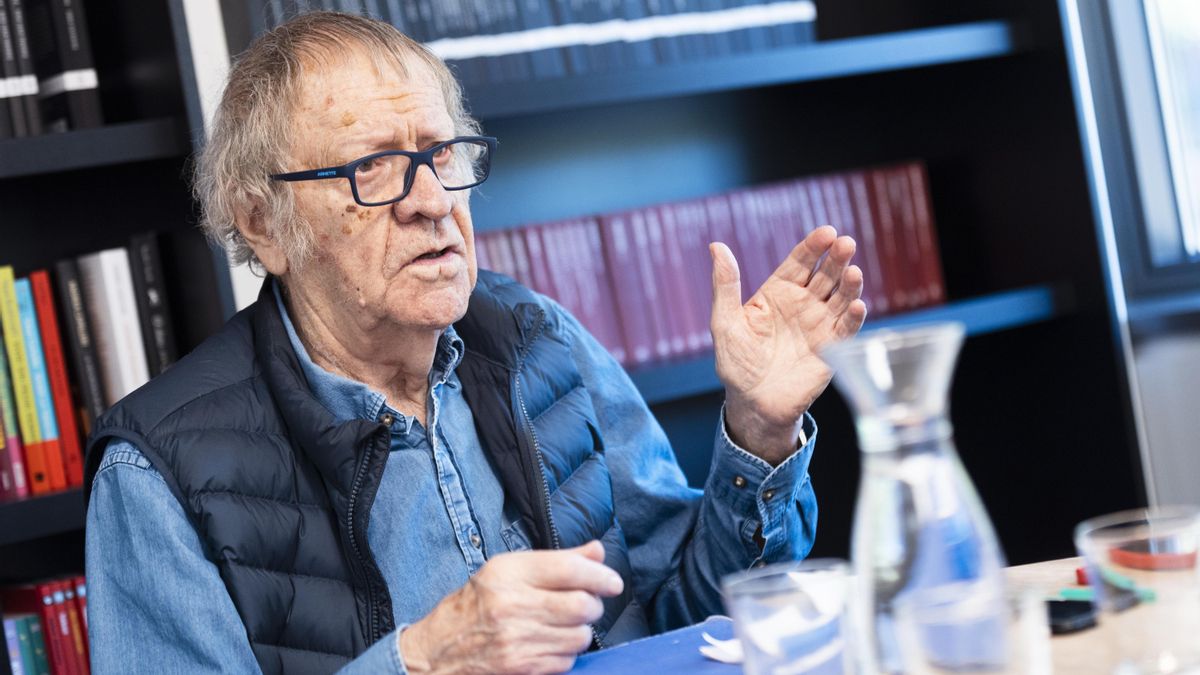 El hispanista Ian Gibson, en un momento de la entrevista con elDiario.es.