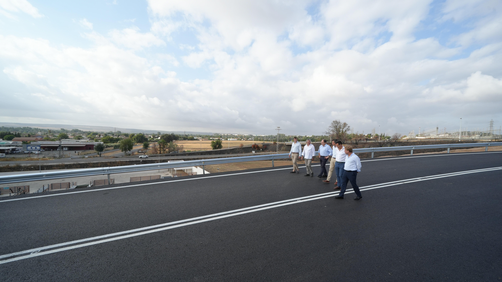 Bellido visita las obras de acceso al cementerio de Nuestra Señora de La Fuensanta