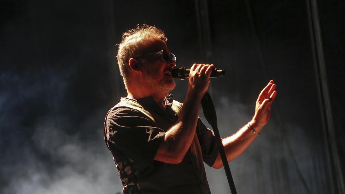 Concierto de Love of Lesbian en el Festival de la Guitarra