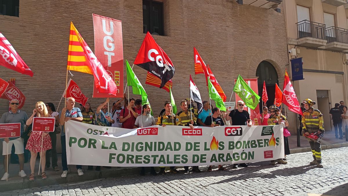 Los bomberos forestales de Aragón llevan su conflicto al Justiciazgo: “Necesitamos manos, medios y prevención”