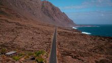 En 'Hierro', la isla se convierte en un personaje más.
