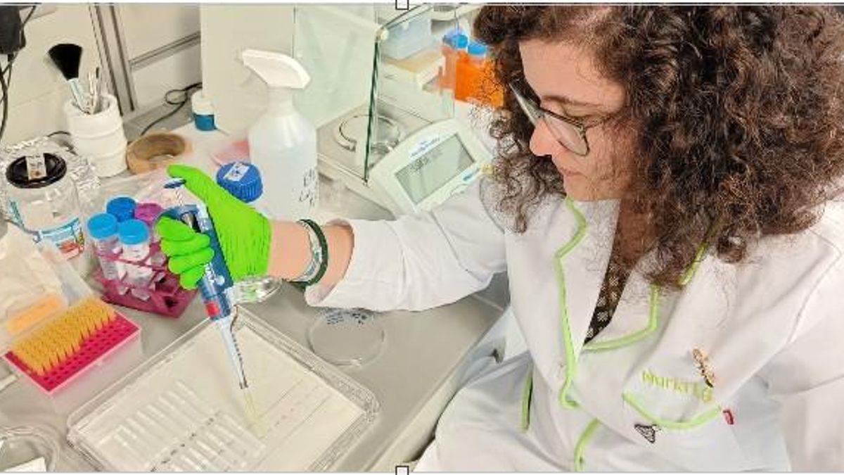 NuriaLafuente, en el laboratorio.