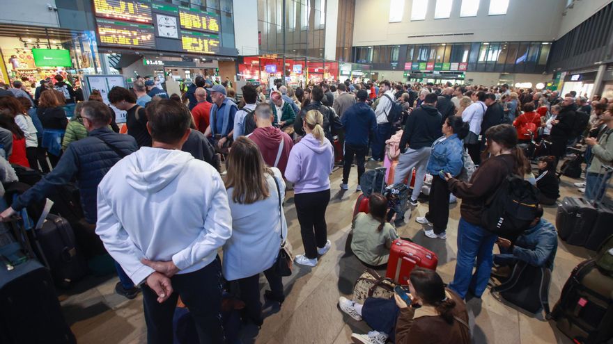Cómo reclamar a Renfe, Iryo y Ouigo si mi tren se ha cancelado o retrasado por el robo de cable