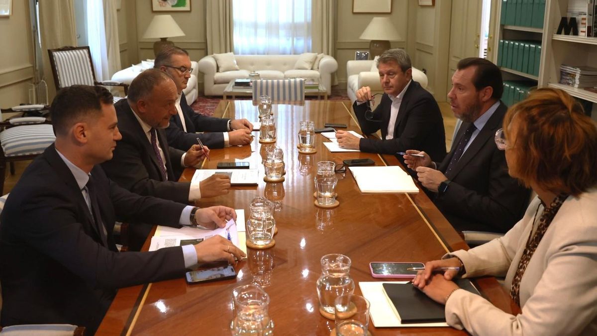 Cendón, Courel y Aller (i) en la reunión de la Diputación de León con el ministro Óscar Puente en Madrid.