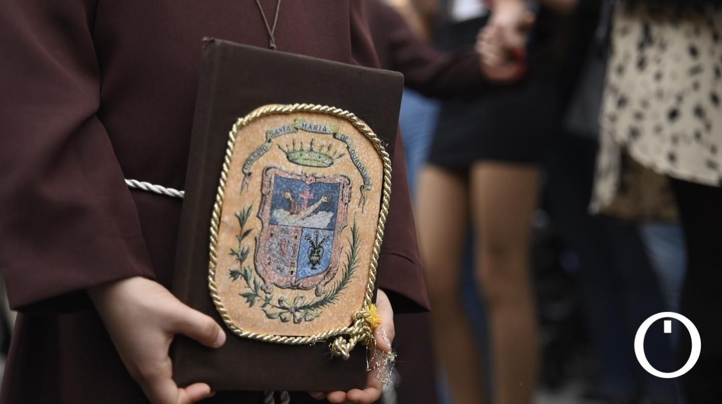 Procesión infantil del colegio Santa María de Guadalupe