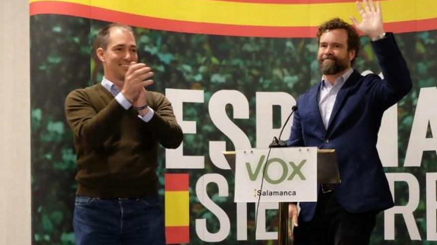 Víctor González Coello de Portugal junto a Iván Espinosa de los Montero. Foto: Jesús Formigo / ICAL.